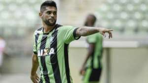'São 11 finais de Copa do Mundo', avisa Luan sobre sequência do América-MG