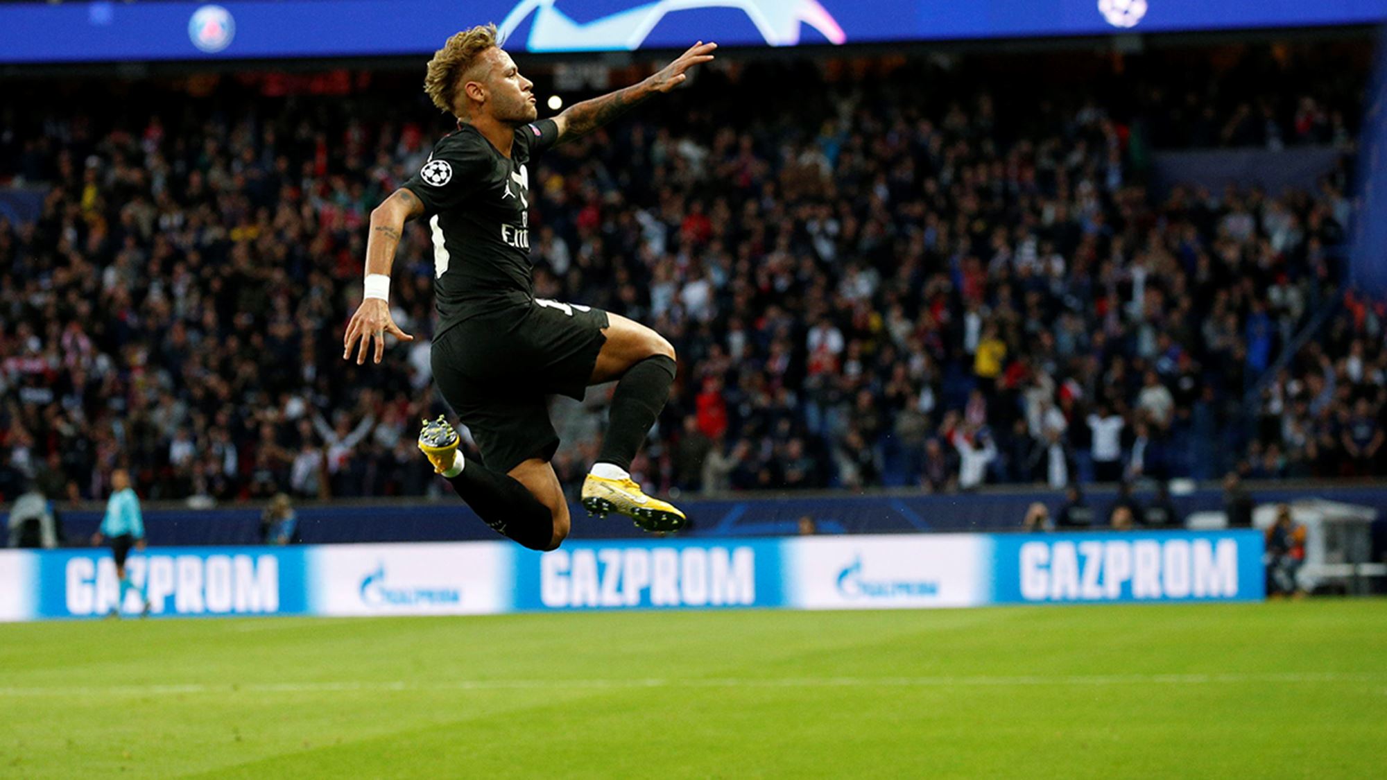 LIGA DOS CAMPEÕES: Com 3 de Neymar, PSG faz 6 a 1 em time sérvio; Schalke vence