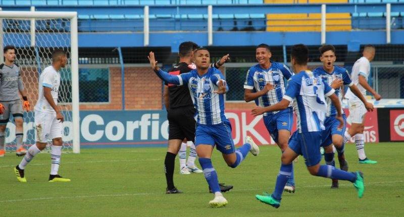 Avaí começou bem e em casa ao fazer 2 a 0 sobre o Grêmio. Foto: Alceu Catharino - Avai FC
