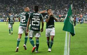 Felipão diz que vai torcer para o Cruzeiro e elogia amizade com Diego Aguirre