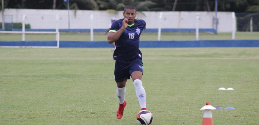 Taiberson não é mais jogador do CSA.  (Foto: Levi Yuri / CSA)