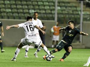 Adilson Batista sofre com desfalques, mas América-MG deve manter o time