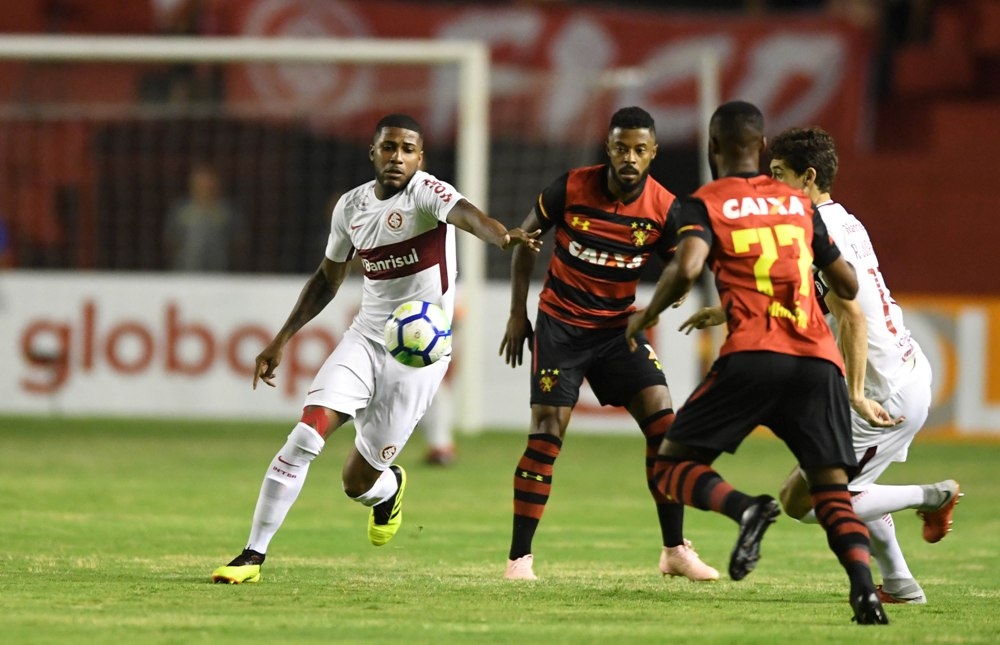 Inter tenta esquecer tropeços contra últimos colocados para seguir na briga