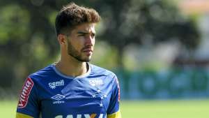 No Cruzeiro, Lucas Silva exalta importância de bom resultado no 1º jogo da final