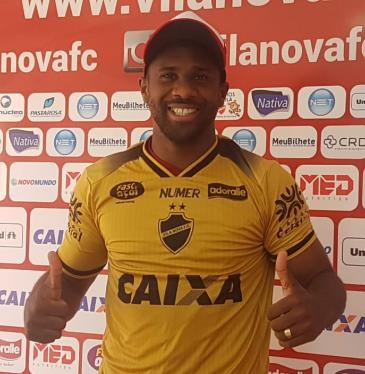 Léo Itaperuna acredita no acesso do Vila Nova