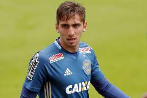 Após anunciar Michel, Corinthians confirma acerto com artilheiro da base do Coritiba
