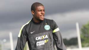 Série B: Lateral Abner tem lesão descartada, mas segue sendo dúvida no Coritiba