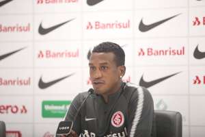 Leandro Damião e Moledo fazem treino físico e se aproximam de volta ao Internacional