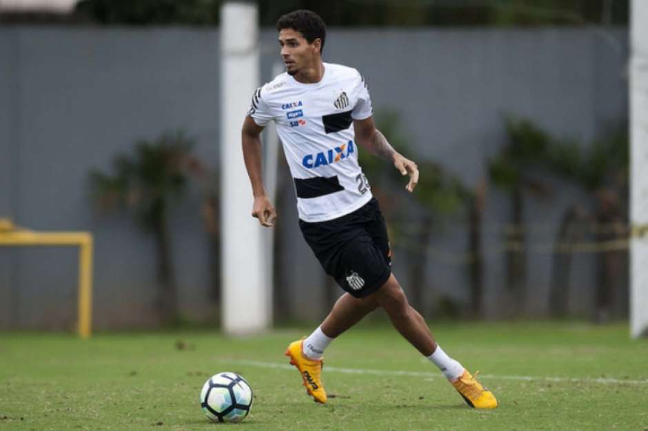 Santos trabalha para recuperar Robson Bambu e Lucas Veríssimo visando clássico