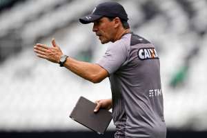 Botafogo x Vasco - Pressionados, cariocas fazem clássico no fechamento da rodada