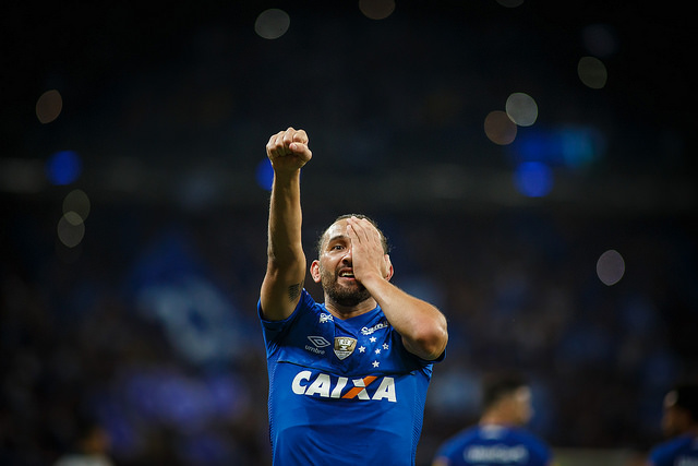 Cruzeiro larga como o mais cotado contra o Corinthians na final da Copa do Brasil