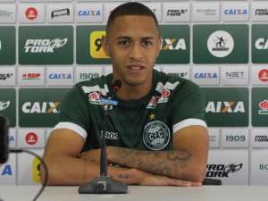 Série B: 'Velhos conhecidos' do Figueirense, dupla do Coritiba alerta sobre dificuldade