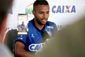 Élber crê em jogo difícil contra o Paraná e pede que o torcedor do Bahia compareça