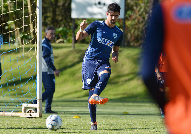 Série B: Zagueiro fala sobre boa sequência do Londrina e quer evolução da equipe