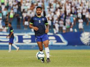 Série B: Com lesão na coxa, volante do CSA se diz pronto para enfrentar Ponte Preta