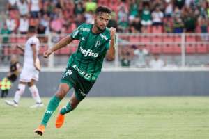Livre e recuperado, Scarpa deve voltar ao Palmeiras na semana que vem