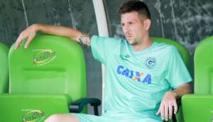 Zagueiro Fábio Sanches não é inscrito pelo Goiás e fica sem jogar a Série B