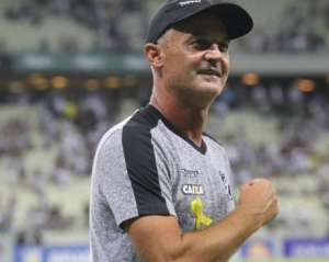 Lisca convoca torcida do Ceará para jogo contra o Botafogo