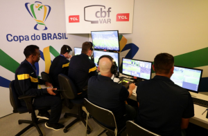 Coordenador do VAR diz que Brasileirão pode ter árbitro de vídeo ainda neste ano