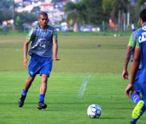 Série B: Volante do Avaí quer manter o foco para conseguir o acesso para Série A