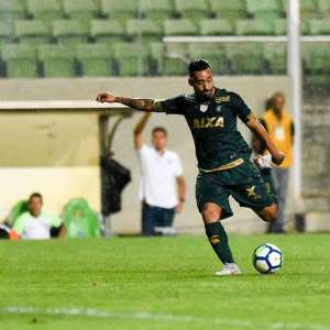 Robinho comemora sequência do América-MG em casa e projeta 'grande jogo' com o Galo