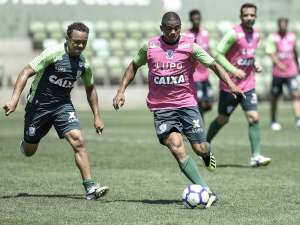 Desfalcado, América-MG segue trabalhando para o clássico com o Atlético-MG