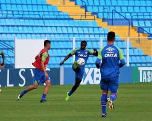 Série B: Com time definido, Geninho prevê duelo de seis pontos contra Guarani