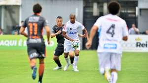 Santos x Corinthians - Rivais alvinegros fazem clássico em momentos diferentes