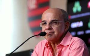 Bandeira repudia ataque da oposição sobre venda de joia: 'Deixem o Flamengo em paz'