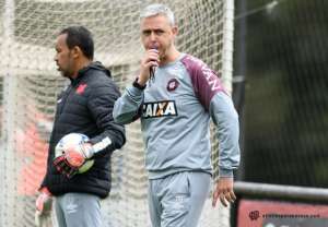 Novamente na Baixada, Atlético-PR pode 'garantir' a sua permanência