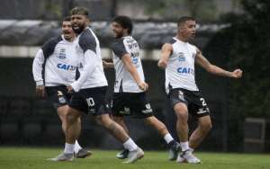 Em clássico, Santos mira G6 e Corinthians tenta evitar tropeço com reservas