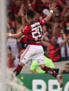 Para Uribe, heroi do Mengo, marcar dois gols no Maracanã vai dar confiança