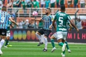 Jogadores do Grêmio admitem que derrota para o Palmeiras afastou chance de título
