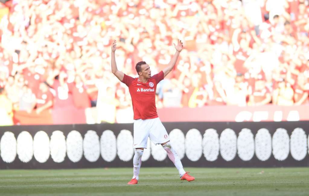 Confira TODOS os resultados deste DOMINGO decisivo no Brasileirão Confira TODOS os resultados deste DOMINGO decisivo no Brasileirão