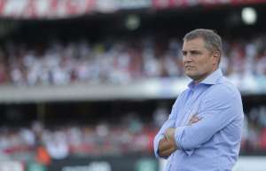 Aguirre admite 'derrota dura' no Sul, mas cobra reação rápida ao São Paulo