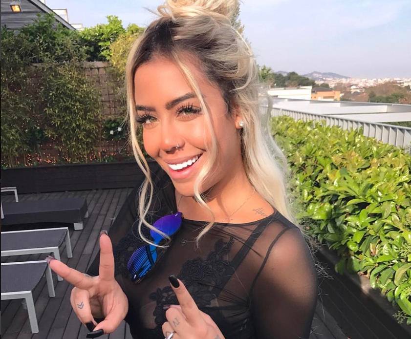 Irmã de Neymar é denunciada por falsidade ideológica