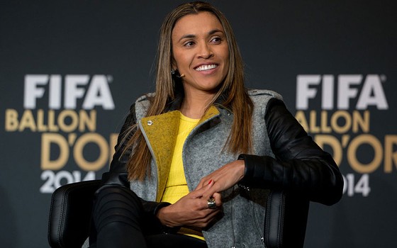 Marta visita Time Brasil em Buenos Aires durante os Jogos Olímpicos da Juventude