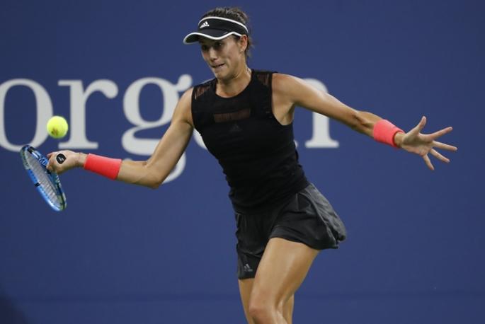 A espanhola Garbiñe Muguruza não resistiu ao grande momento da jovem ucraniana Dayana Yastremska e caiu por 2 sets a 0