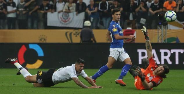 Jair admite que time do Corinthians contra Cruzeiro nunca treinou junto: ‘Não deu tempo’