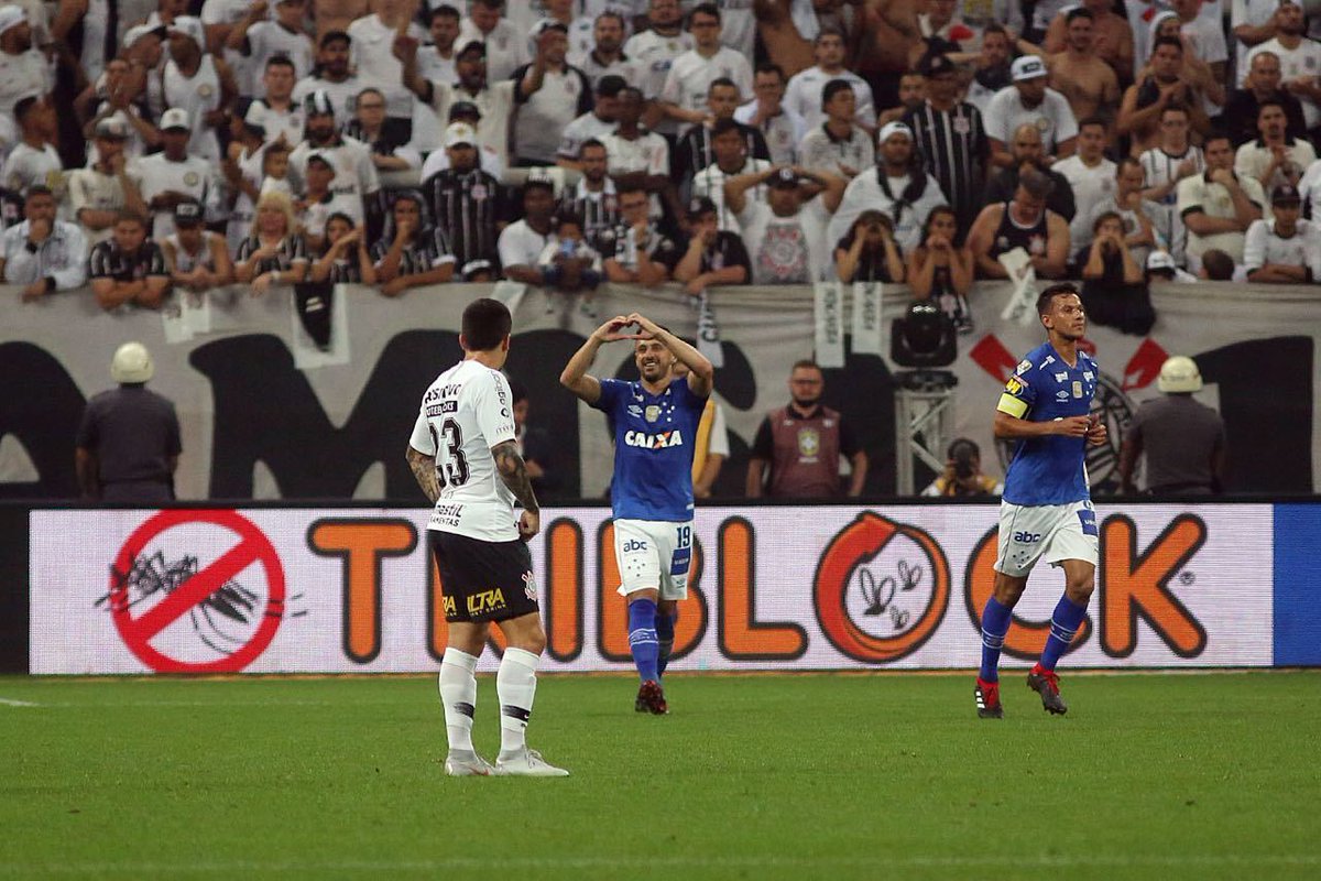 Polêmica com o VAR na Copa do Brasil reabre discussão sobre uso da tecnologia