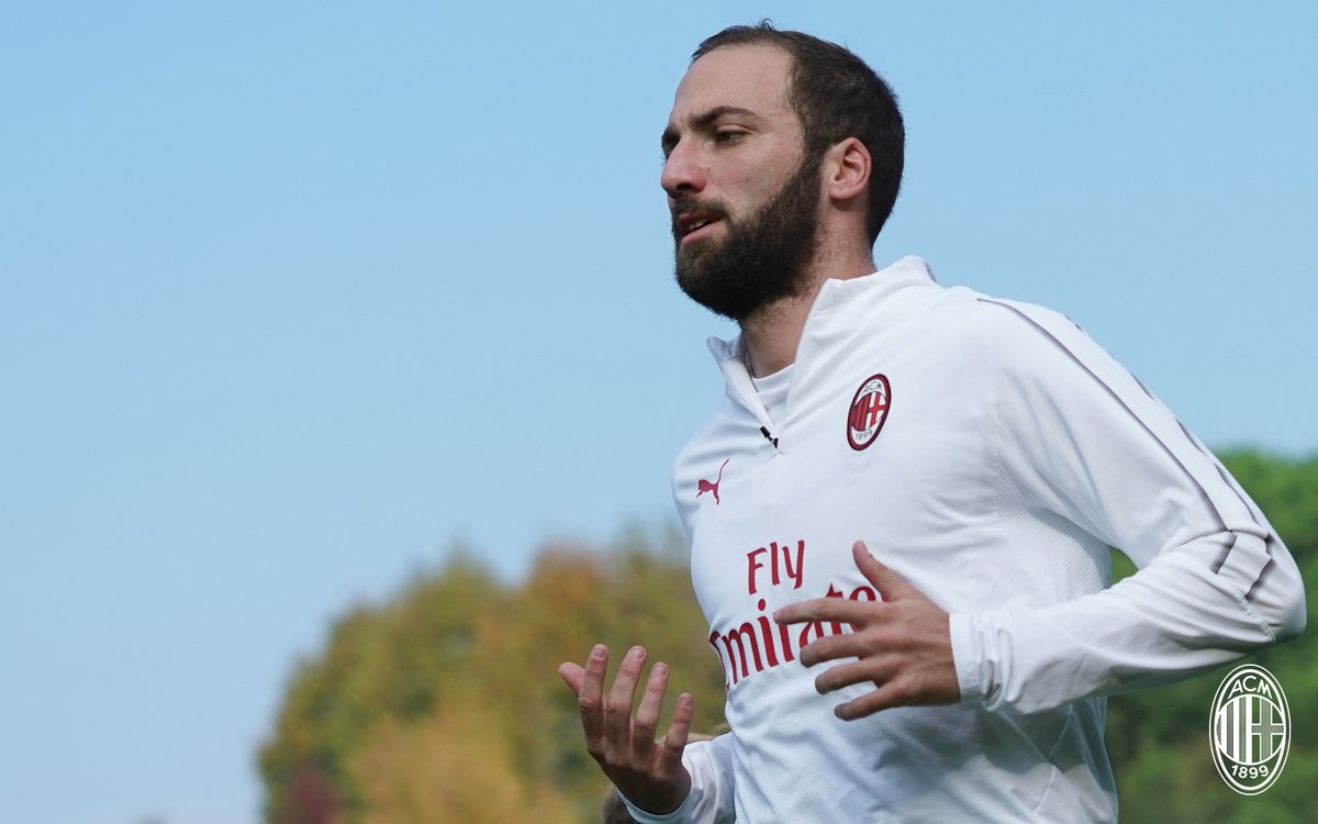 Higuaín diz que Juventus o forçou a sair após contratação de Cristiano Ronaldo