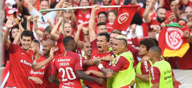 Internacional se mostrou um time guerreiro na vitória por 3 a 1 sobre o São Paulo no Beira-Rio lotado