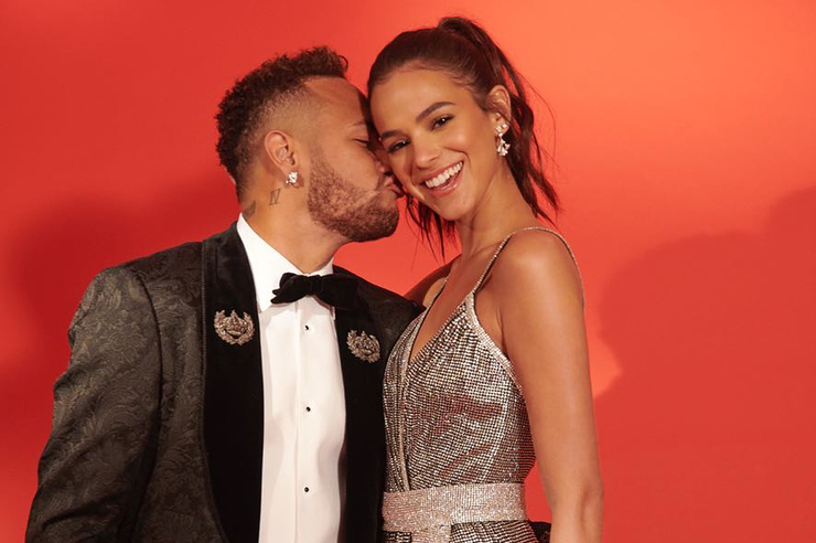 Marquezine revela fim de namoro com Neymar e afirma: “Não foi por política”
