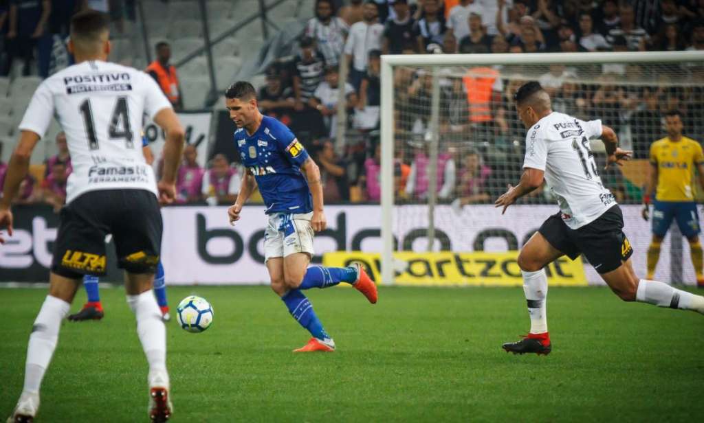 Após vice na Copa do Brasil, Corinthians joga para se salvar no Brasileirão