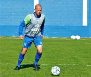 Série B: Geninho aposta na experiência e terá Marquinhos como titular contra Oeste
