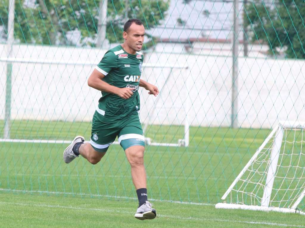 Simião ainda acredita no acesso do Coritiba