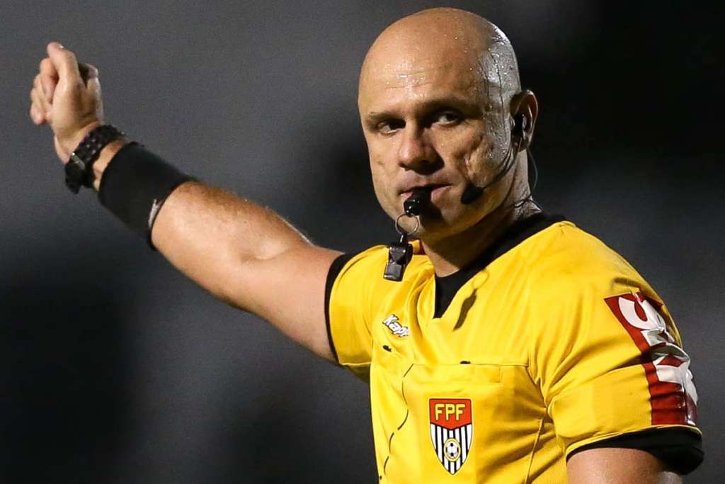 FPF confirma arbitragem da 'elite' para primeiro jogo da grande final