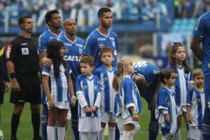 Série B: Amigos de longa data, dupla do Avaí nega acesso próximo: 'Falta muito'