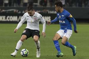Vitória x Corinthians - Leão da Barra pode ultrapassar Timão e respirar no Brasileirão