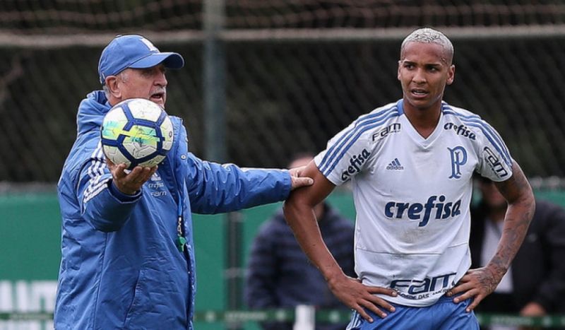 Chulapa vê semelhanças com Deyverson e aprova estilo de jogo do palmeirense